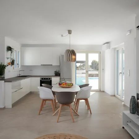 Сasa de vacaciones Salt, Luxurious Beachfront Retreat In Mikri Vigla, Naxos Mikri Vigla