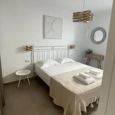 Salt, Luxurious Beachfront Retreat In Mikri Vigla, Naxos Holiday home *